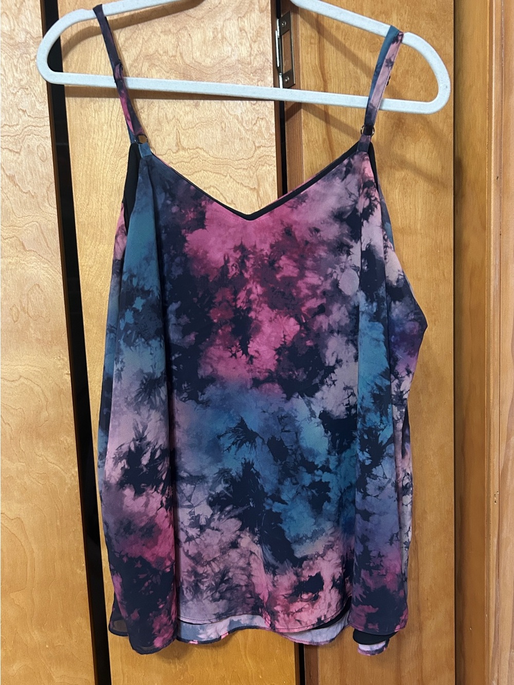 torrid Tie-Dye V-Neck Cami in Pink & Blue